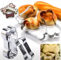 Image 2 of Set de Moldes de Silicona y Cortadores para Treats Caseros de Mascotas – 4Paw Blessed