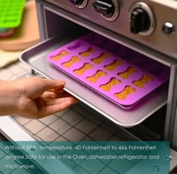 Image 3 of Set de Moldes de Silicona y Cortadores para Treats Caseros de Mascotas – 4Paw Blessed