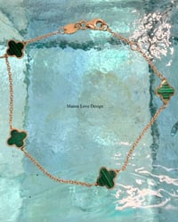 Image 1 of 14k solid gold malachite clover bracelet 