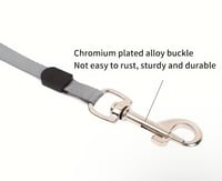 Image 3 of Correa Retráctil para Mascota con Freno de Un Solo Clic – Color Negro (Tamaño M)  🐶 