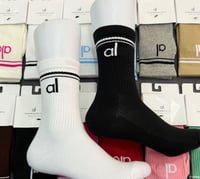 Image 2 of calcetas 🧦 