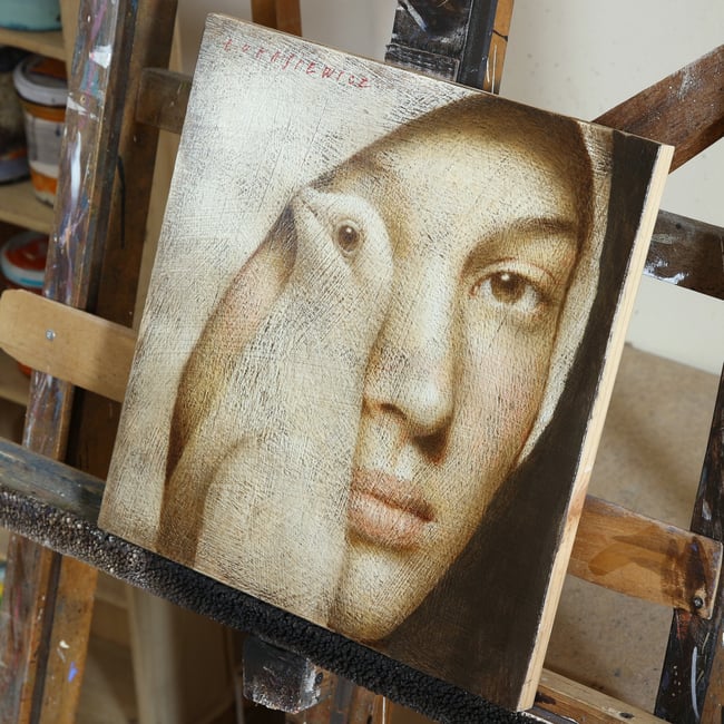 Woman with a bird 