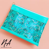 Image 2 of SG–Inspired Jelly Clutch