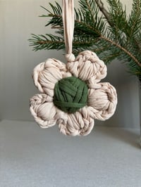 Image 3 of Flower keychains