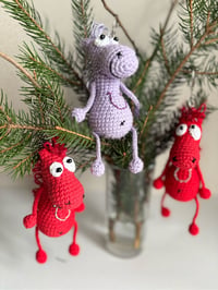Image 2 of “Horse”, knitted keychain