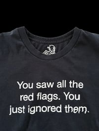 NOBODY RED FLAGGG SHORT SLEEVE TEE SHIRT 