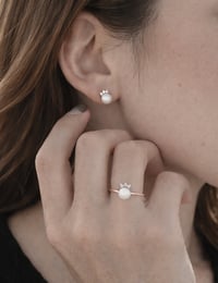 Image 2 of Tiara Pearl Earring