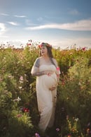 Image 3 of Spring Petite Flower Farm Session