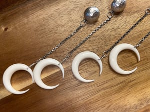 Image of Crescent Moons 