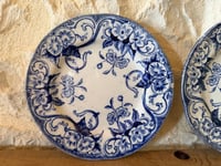 Image 6 of Assiettes à dessert anciennes en terre de fer - Creil et Montereau, modèle Flora - Art de la table