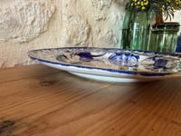 Image 7 of Plat rond ancien en terre de fer - Creil et Montereau, modèle Flora - Art de la table