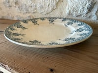 Image 6 of Plat ancien en terre de fer - Art de la table