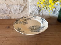 Image 2 of Assiette sur piédouche ancienne - Creil et Montereau,  modèle Cerisier - Art de la table