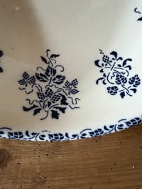 Image 4 of Grand saladier ancien en terre de fer 