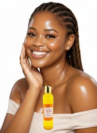Image 1 of Glowing & Brightening Body Oil