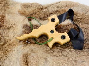 Image of Wooden Slingshot made of Ash, The Twister, Wood Catapult, Right hand pull