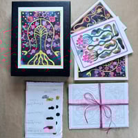 Image 2 of 6 x Ready-to-Paint Present Box + 3 Professional Dot Cards.