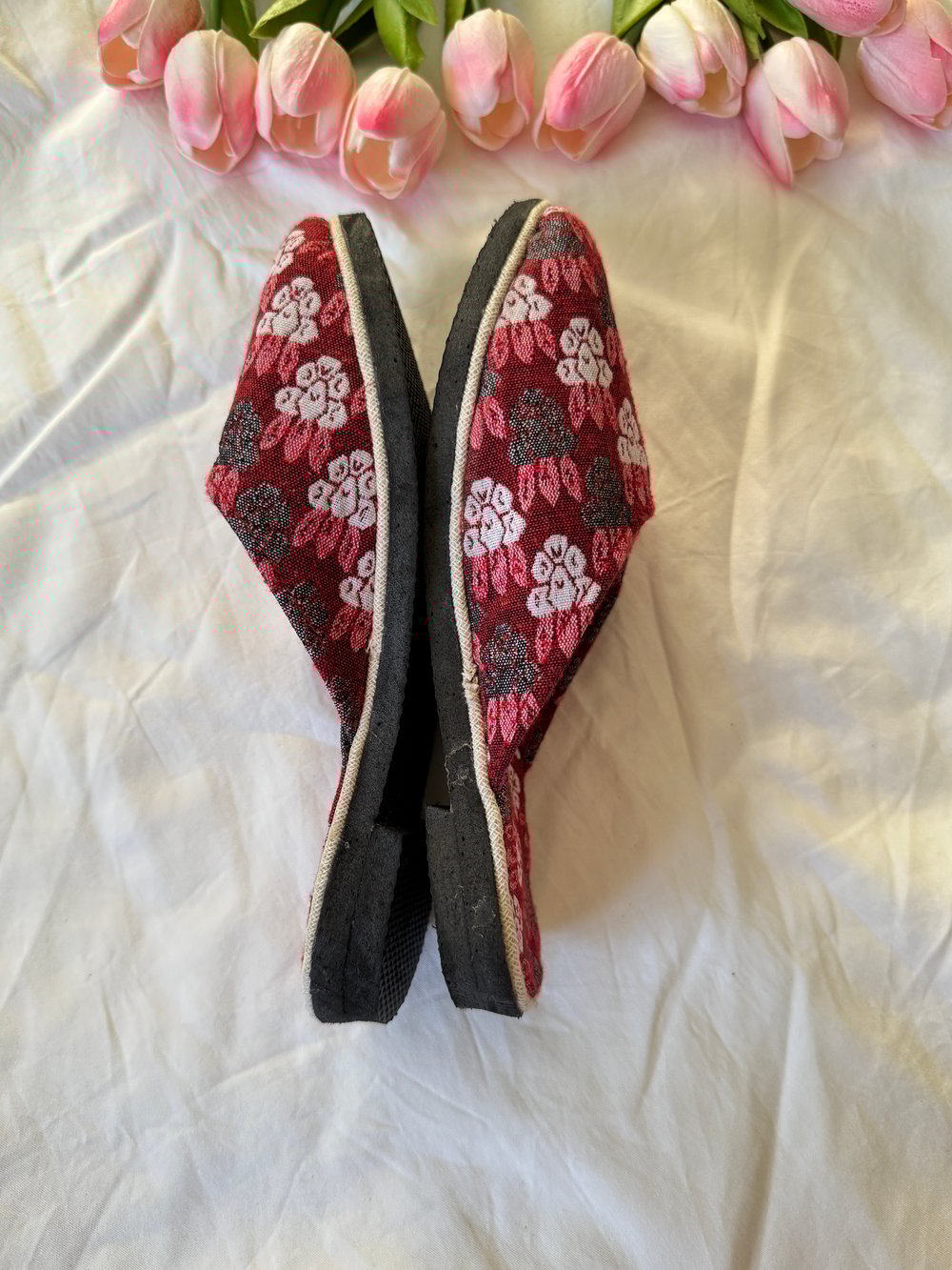 Image of Pink laali dhaka slippers 