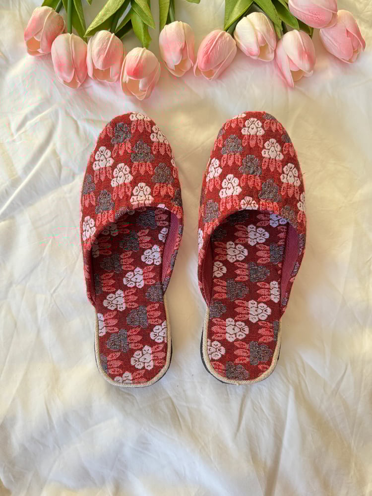 Image of Pink laali dhaka slippers 