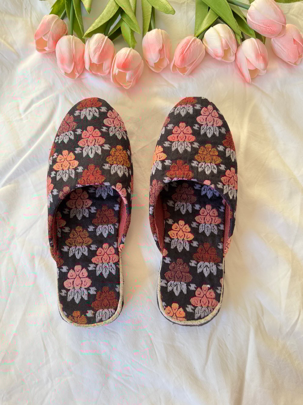 Image of Black dhaka slippers 