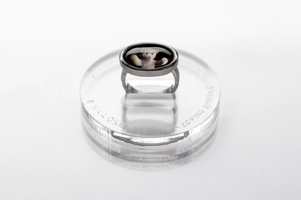 Image of "Surrounds me with.." teddy-bear’s silver ring with photo and rock crystal · ТOTUM ME.. ·