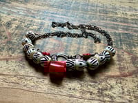 Image 12 of In black and red necklace / n5