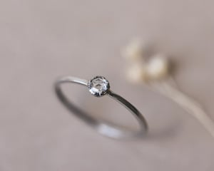 Image of Platinum 3mm rose-cut diamond ring (LON243)
