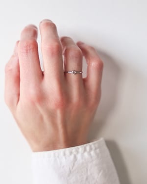 Image of Platinum 3mm rose-cut diamond ring (LON243)