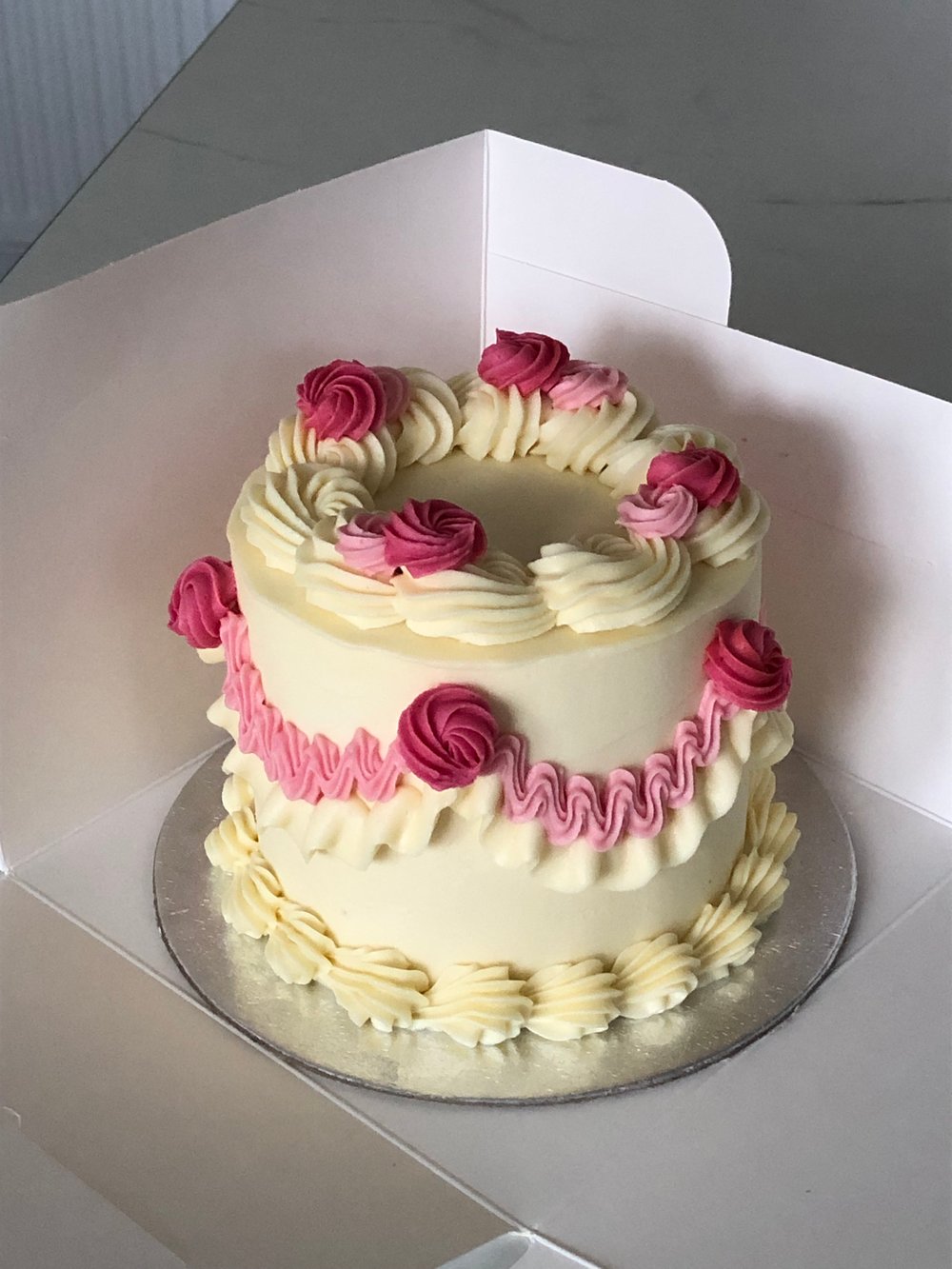 Image of Cake & Flowers