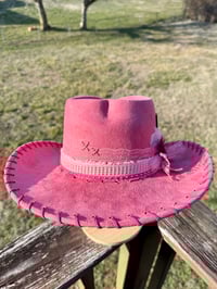 Image 9 of “Rosé at Sundown” Cowboy Hat with Tooled Paisley Leather