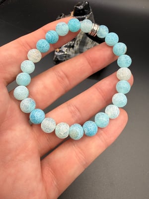 8mm Blue Dyed Dragon’s Vein Stretch Bracelet