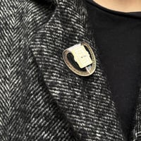 Image 3 of Broche « TAN TAN « 