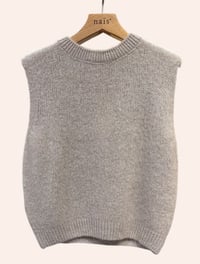 Image 1 of Taupe sleeveless knit vest – by Nais