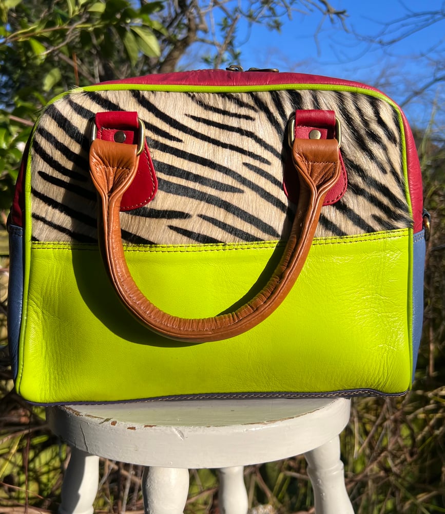 Image of Top Handle Ipad-Size bag #002