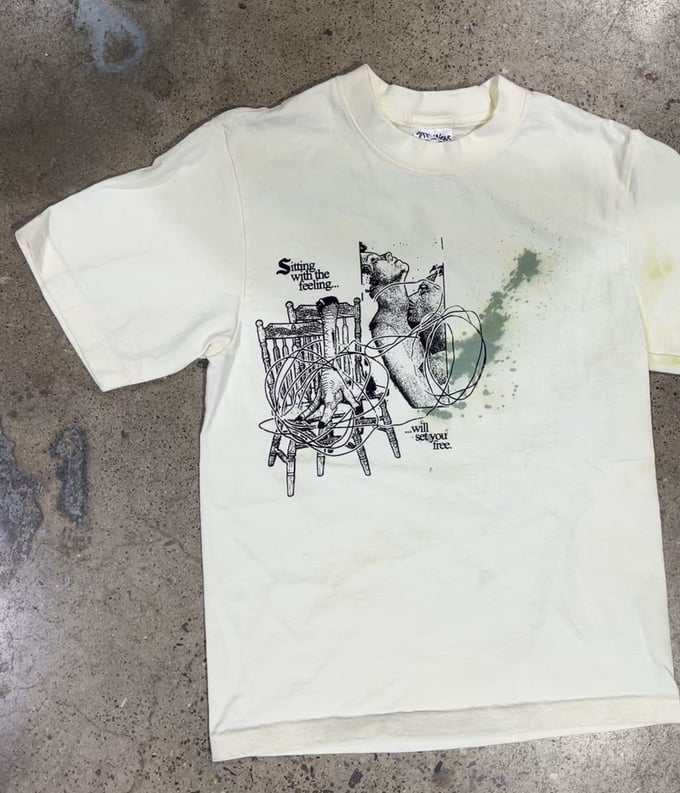 Image of SITTING TEE