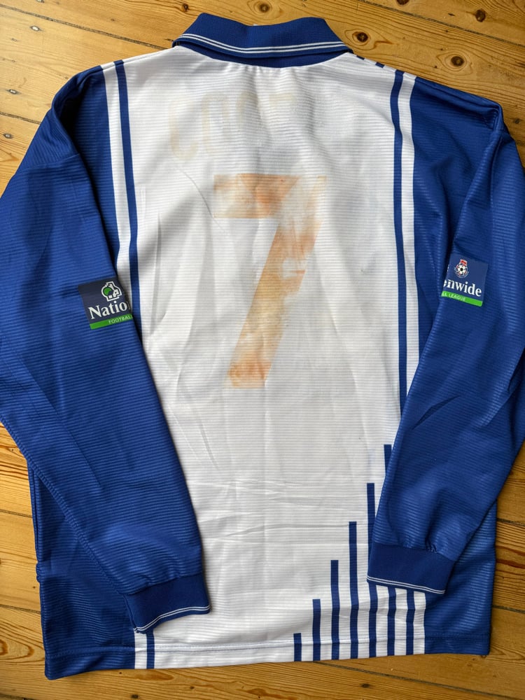 Player issue 1999/00 Patrick home shirt