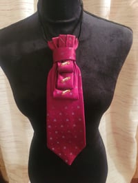 Image 4 of Necklace Ties