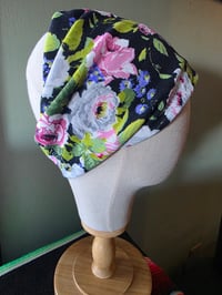 Image 1 of Cotton Stretchy Wrap in Roses on Black 