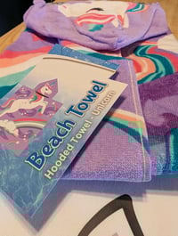 Image 3 of Unicorn Beach Bag and Hooded Towel Set