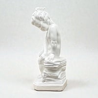 Image 6 of Sculpture de fillette assise en plâtre vintage - Statue enfant style classique début XXe