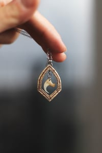 Image 1 of Finestra Gotica -artiglio di gatto-