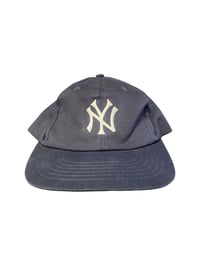 Image 1 of Yankees Green Underbill 