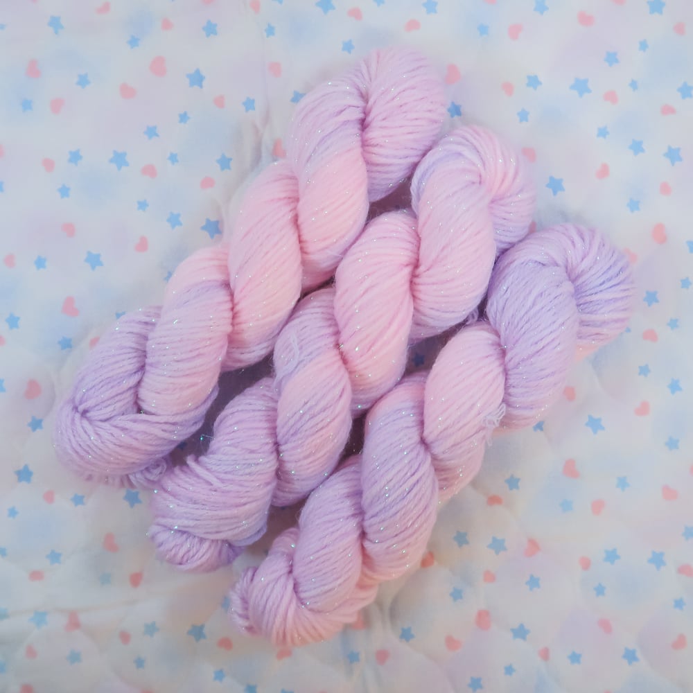 Iridescent Yarn: Lickety Split