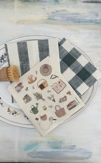 Image 2 of Lavette Garden Life