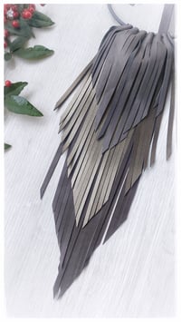 Image 3 of CROW MEDIUM Necklace - Grigi Infiniti