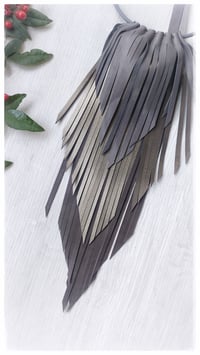 Image 9 of CROW MEDIUM Necklace - Grigi Infiniti