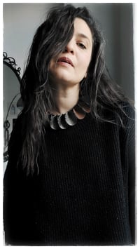 Image 10 of Collana scutlura, artigianale, in pelle, modello "ELITRE COLLIER" - Piombo e Tabacco - 20% off