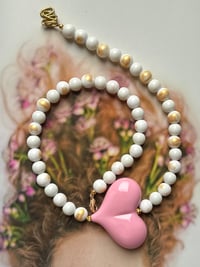 Image 1 of Demure XL Pink Heart halsketting