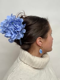 Image 3 of XL periwinkle hydrangea claw 