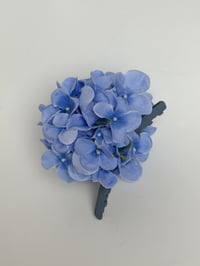 Image 2 of XL periwinkle hydrangea claw 